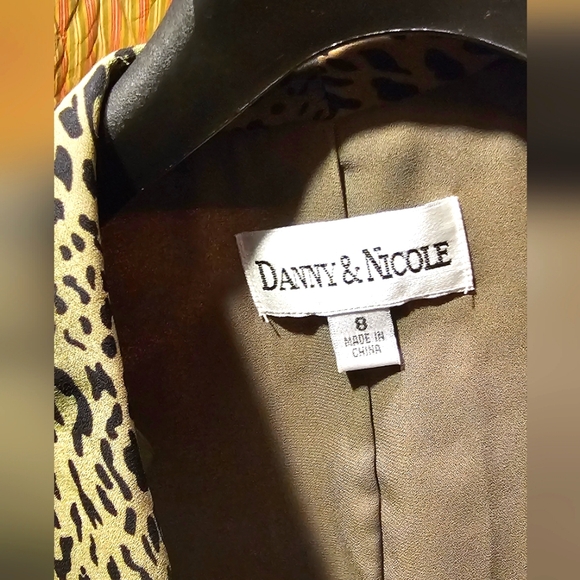 2 piece designer vintage skirt suit - Picture 2 of 2